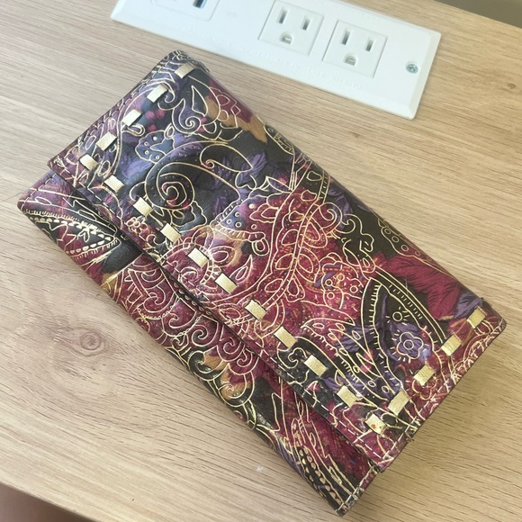 patricia nash 𖤓 metallic trifold wallet. euc. - Picture 3 of 6